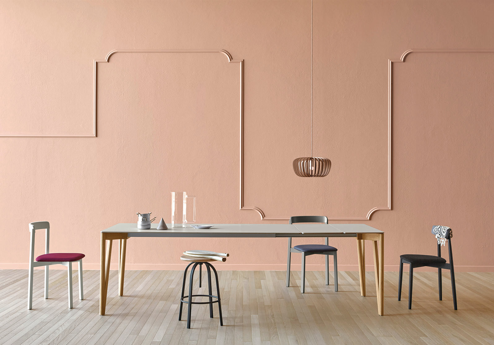 Decapo Extendable Dining Table