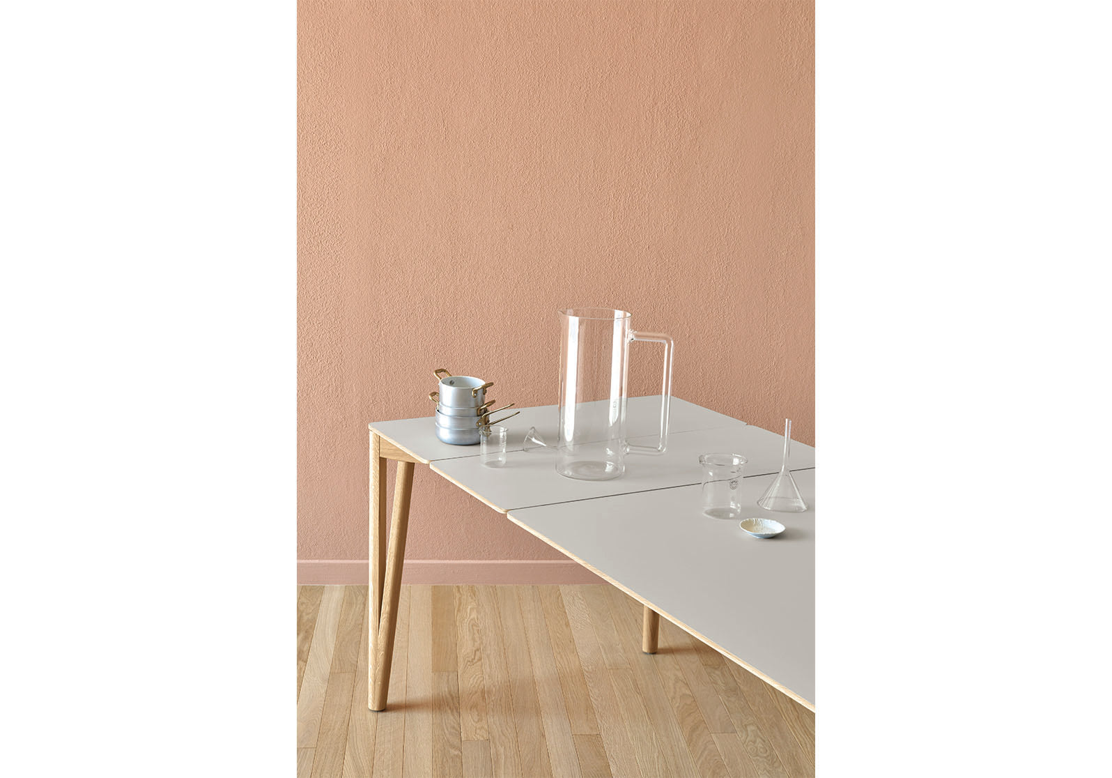 Decapo Extendable Dining Table