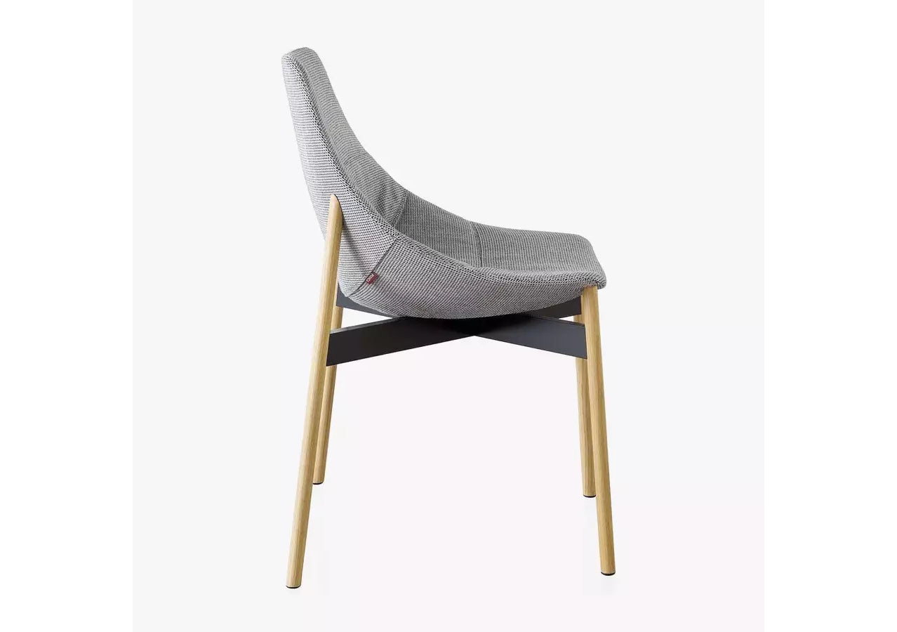 Gamma Padded Chair With Tubular Base