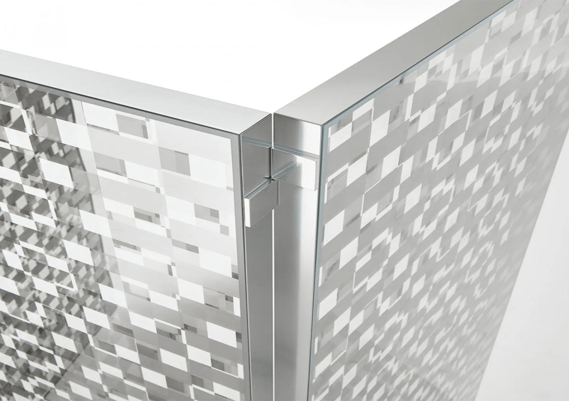 Fragment Checked 3-Panel Glass Screen
