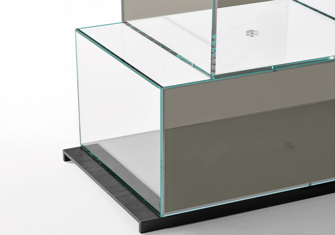 Quantum Bookcase