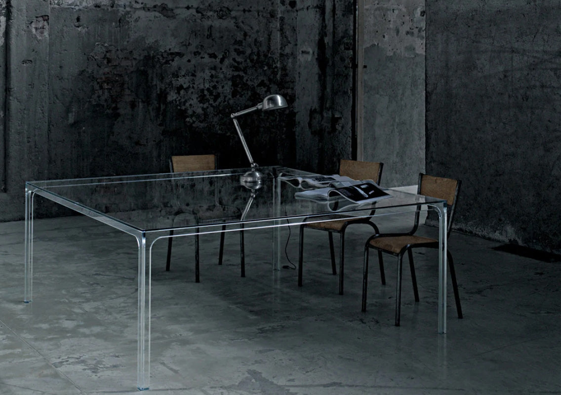Oscar Dining Table