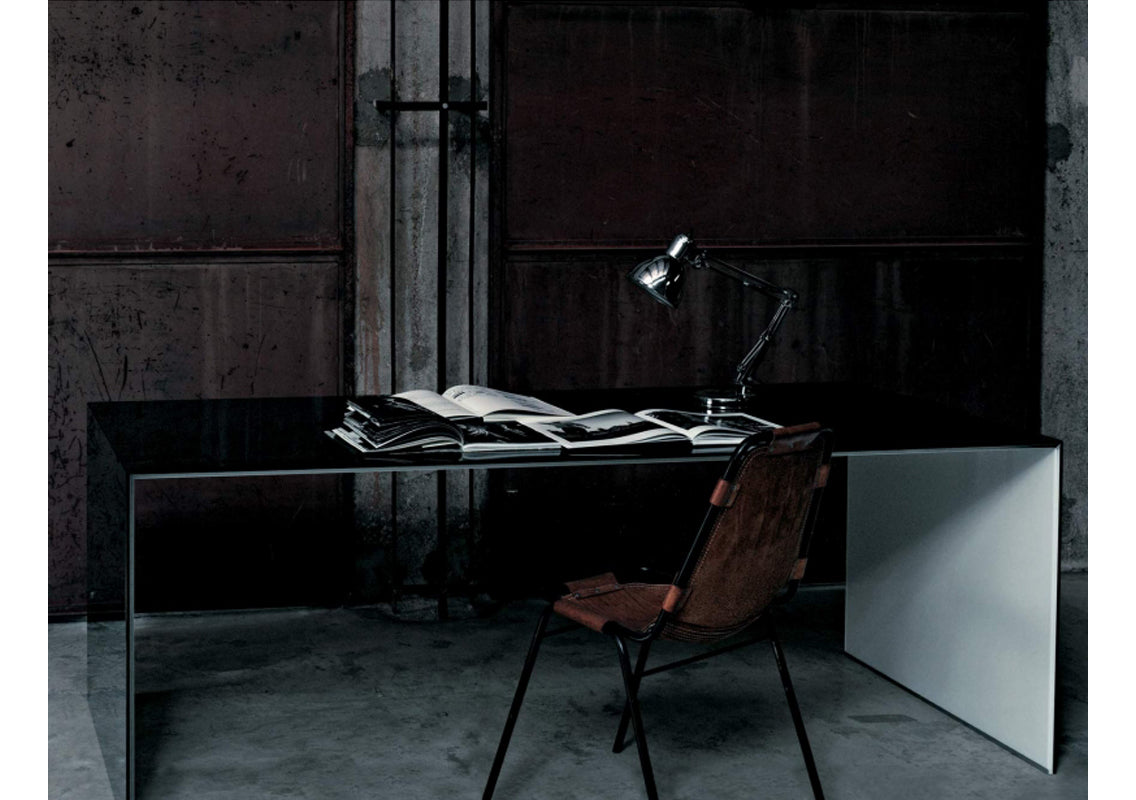SiO2 Bridge Desks