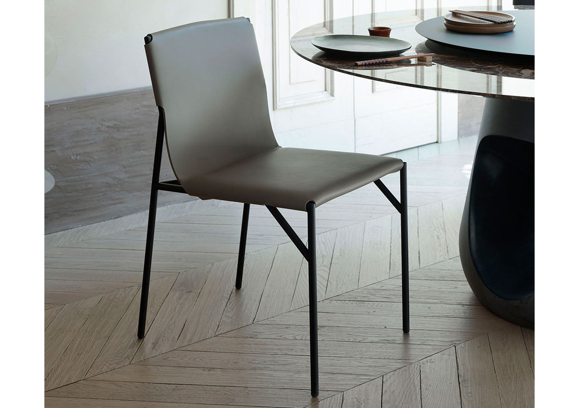 Tout Le Jour Chair