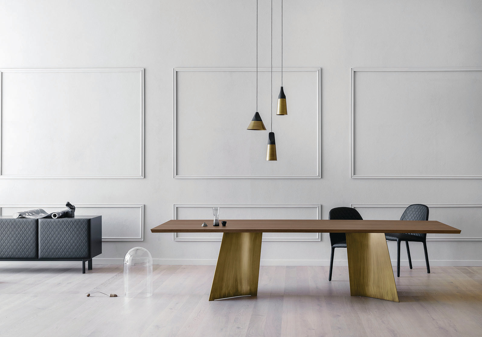 Maggese Fixed Dining Table