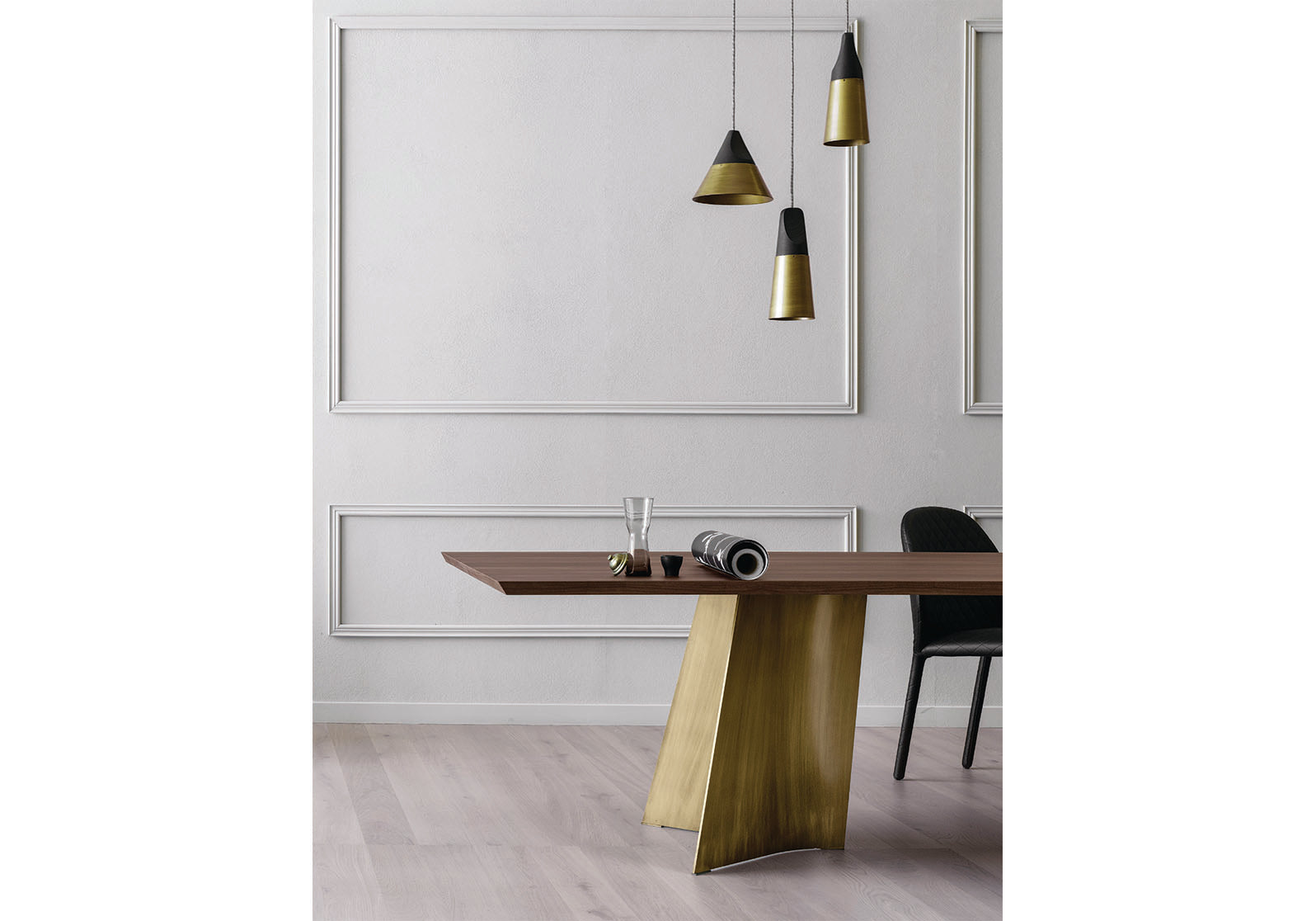 Maggese Fixed Dining Table