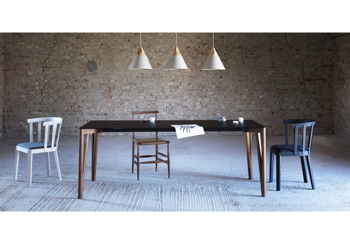 Decapo Extendable Dining Table