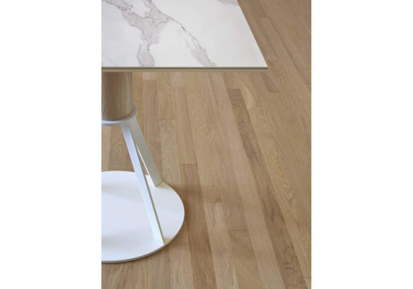 Geronimo Fixed Dining Table
