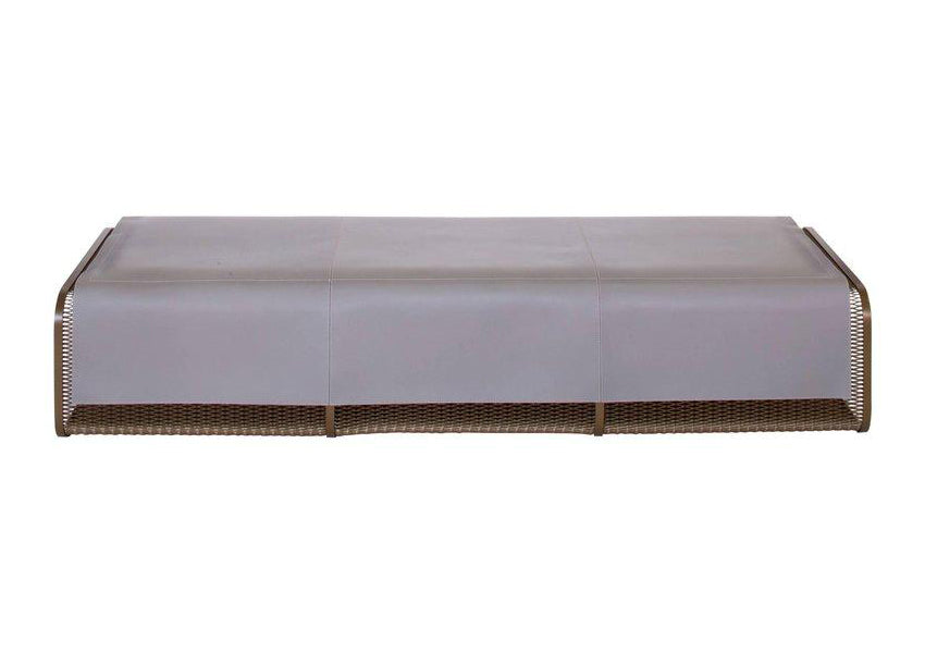 Caballito Blanco Chaise Lounge