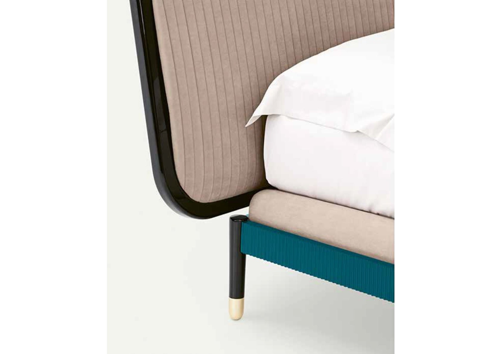 Amante Wooden Bed