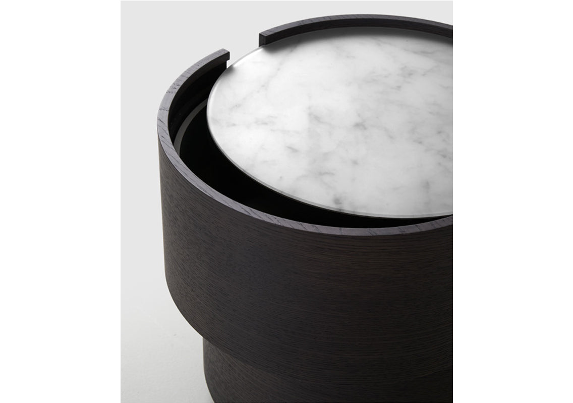 Dedalo 2-Drawer Nightstand (Quick Ship)