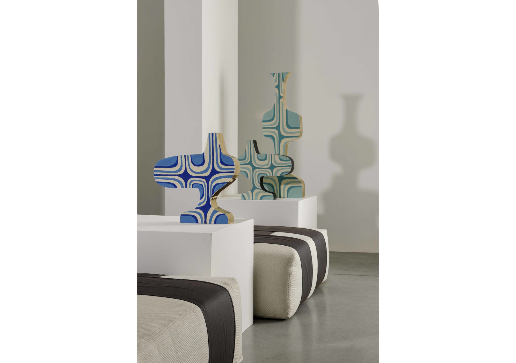 Vase 2604/O/B