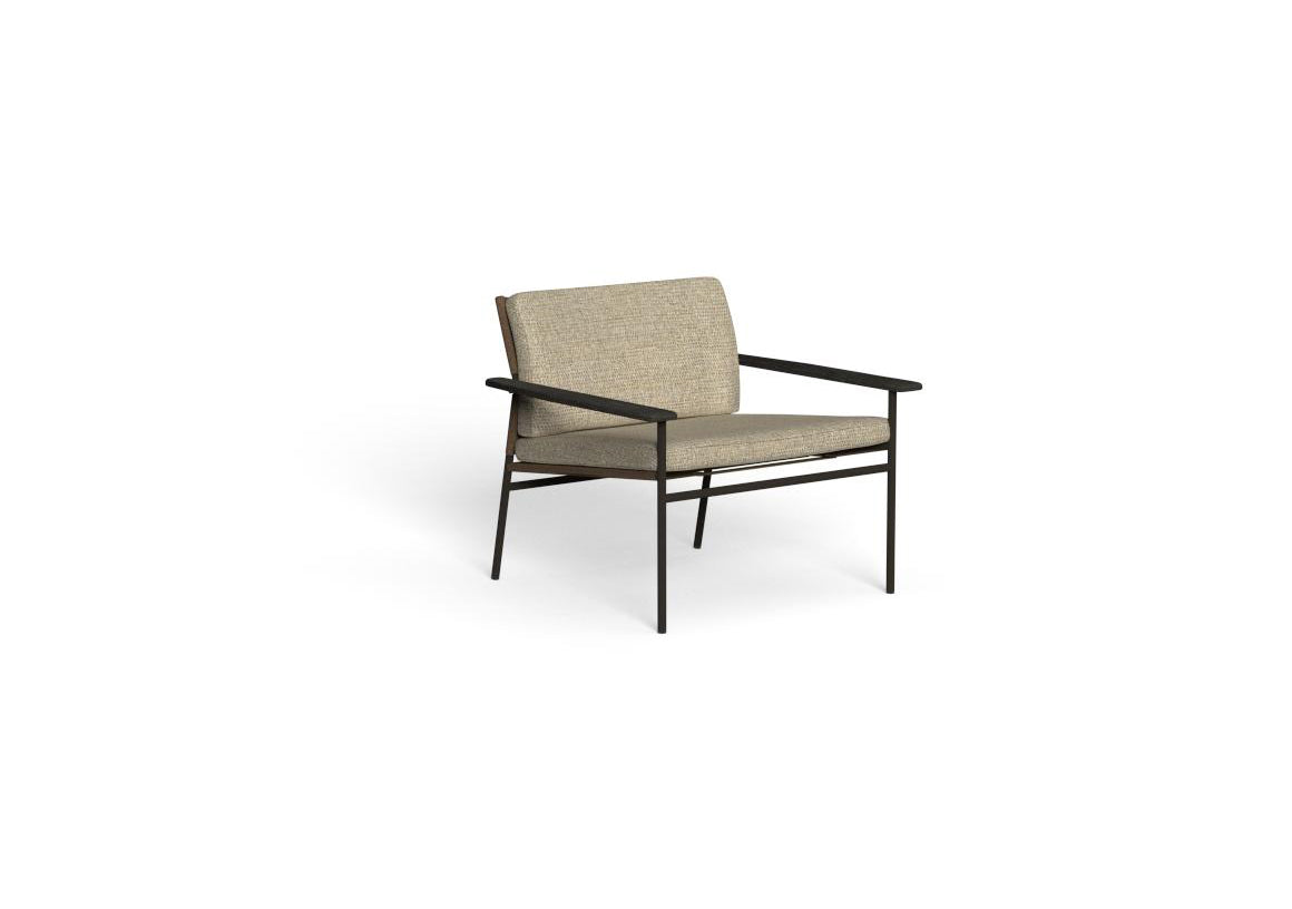 Finish - Mokka Frame Plain Taupe Cushions Rosewood Armrest