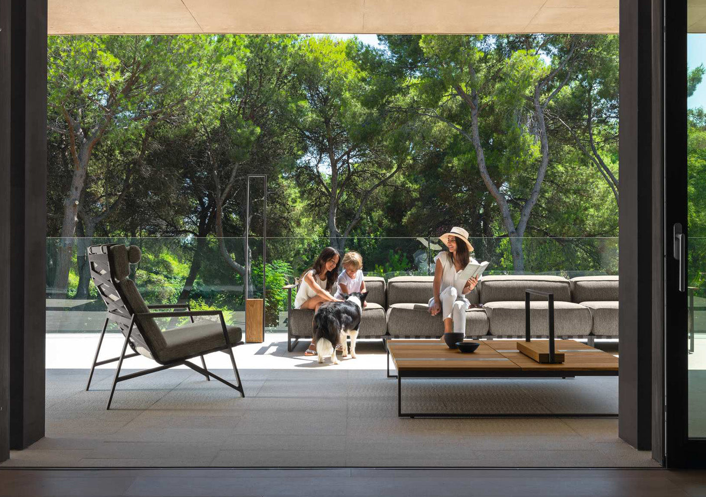 Casilda Coffee Table Big