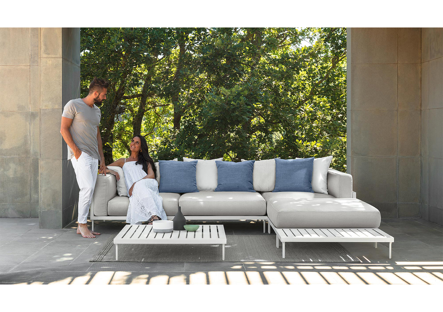 CleoSoft//Alu Rectangular Coffee Table