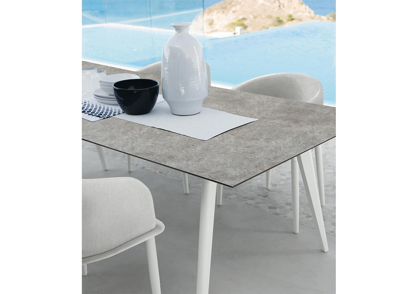 CleoSoft//Alu Rectangular Dining Table