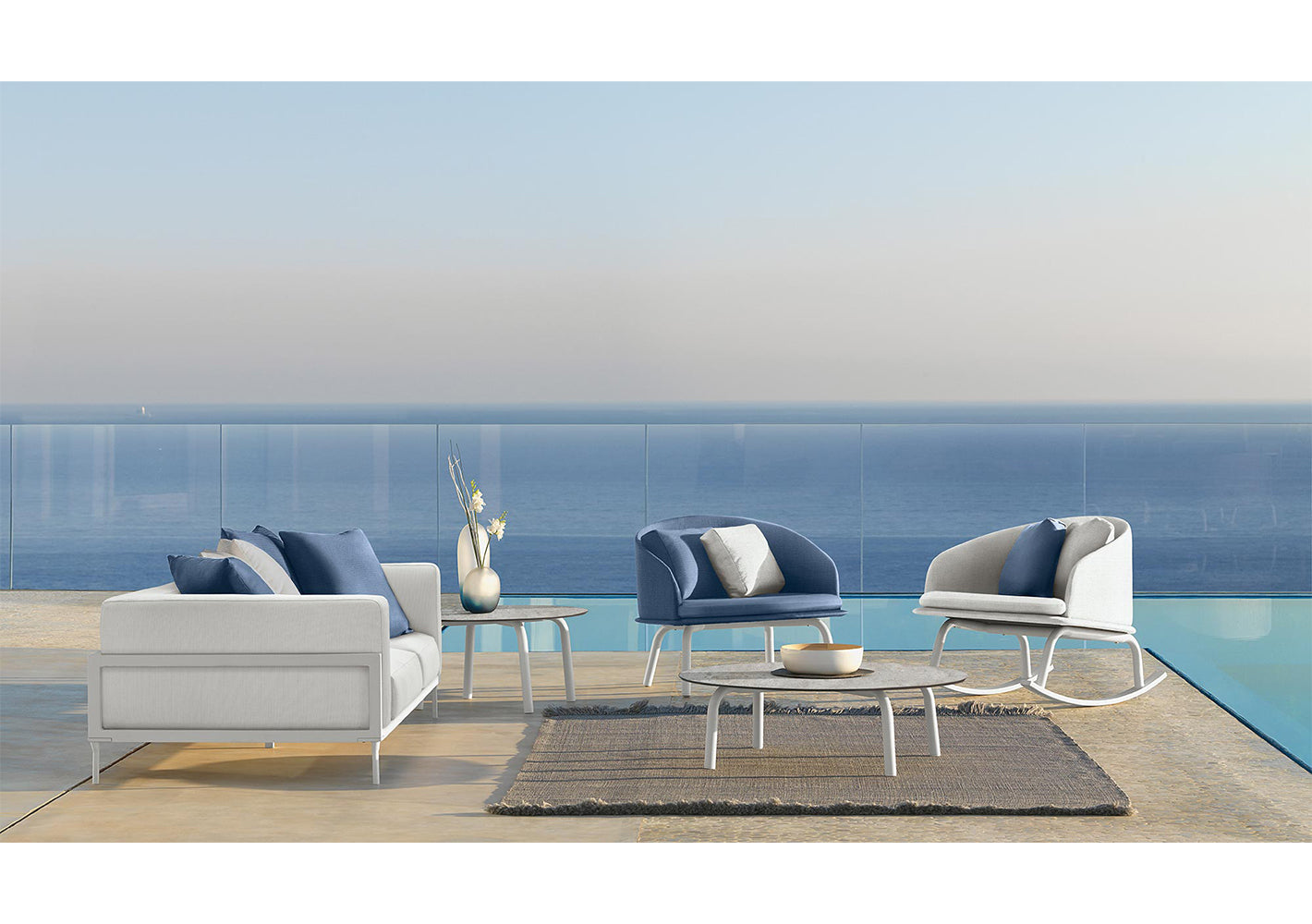 CleoSoft//Alu Round Coffee Table Big