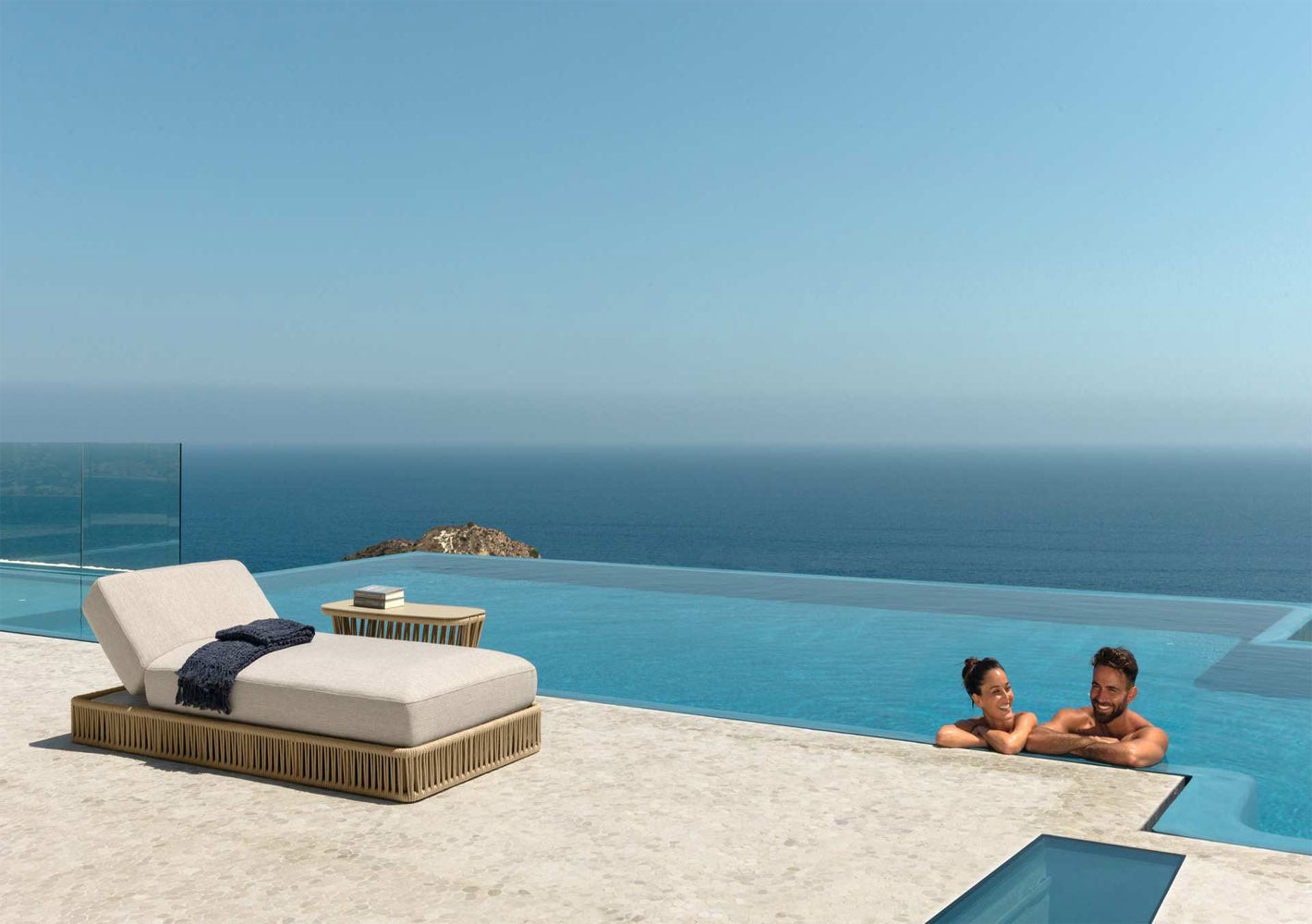 Cliff Sunbed