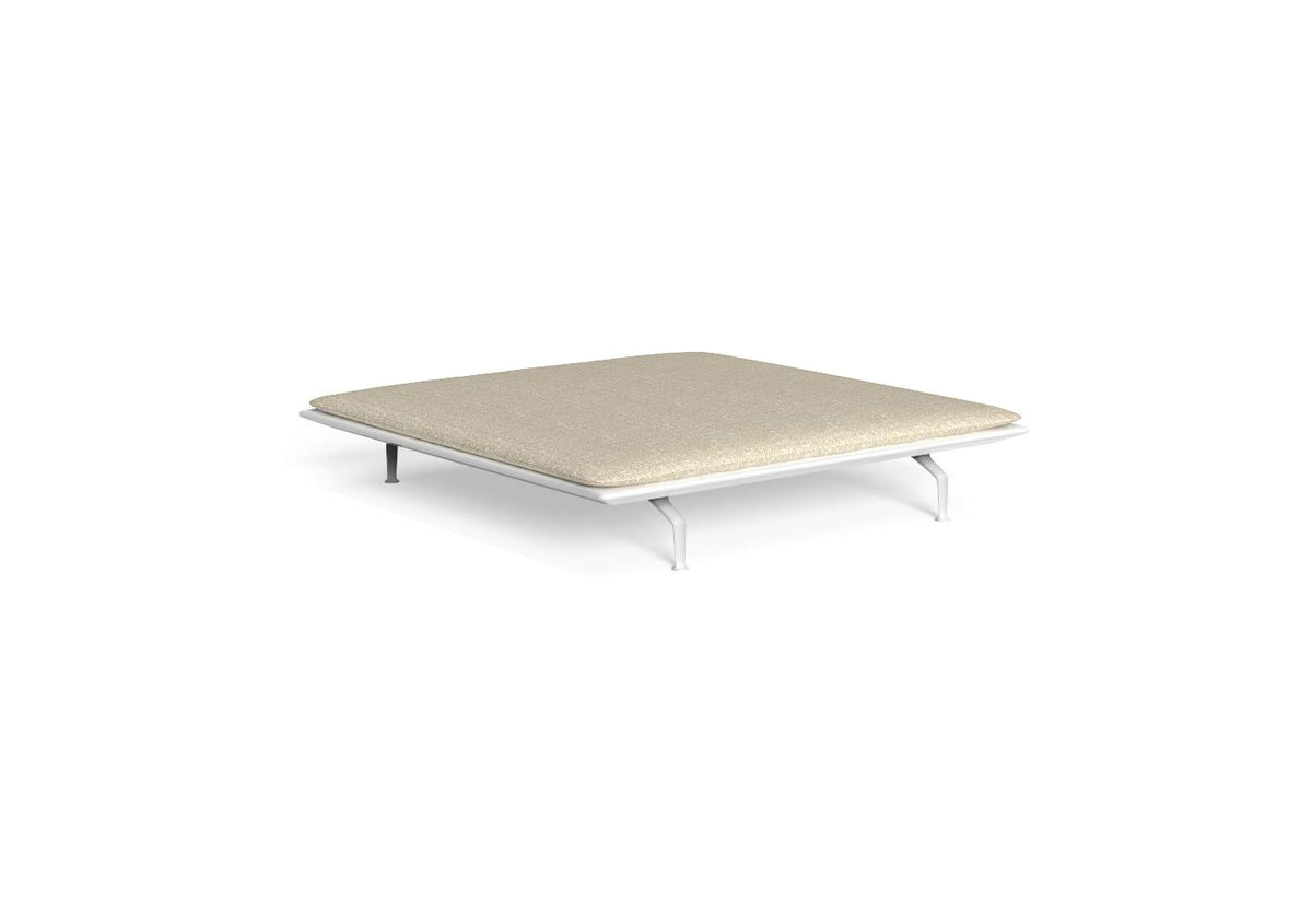 Finish - White Bench Sand Pouf