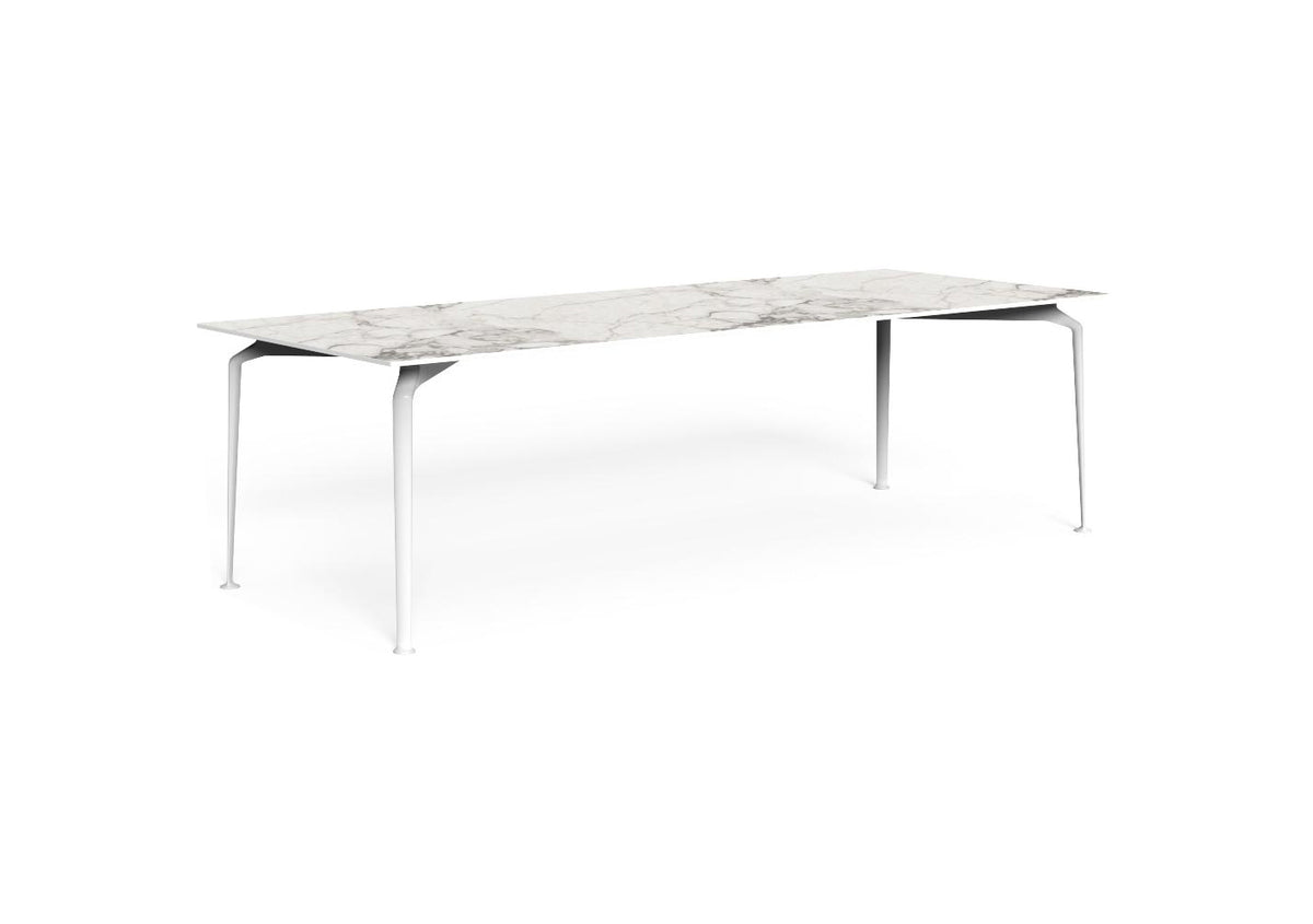 Finish - White Frame Calacatta Top