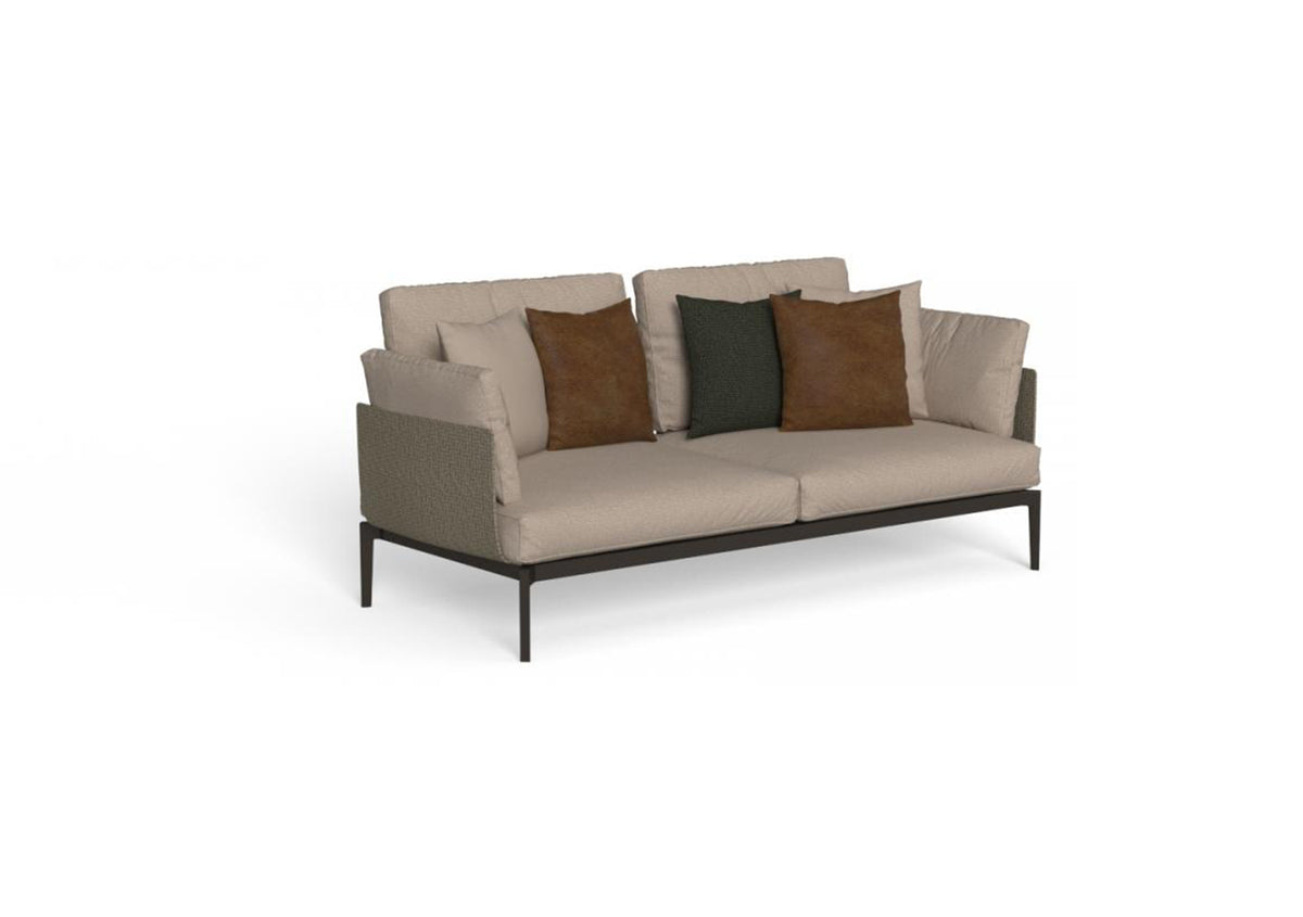 Finish - Mokka Frame Dove Melange Cushions