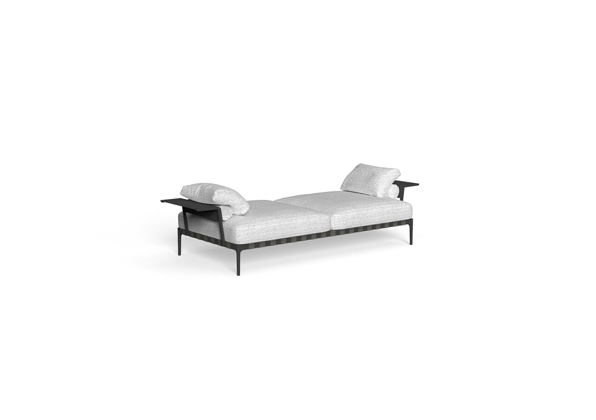 Finish - Graphite Frame Mambo Pearl Cushions