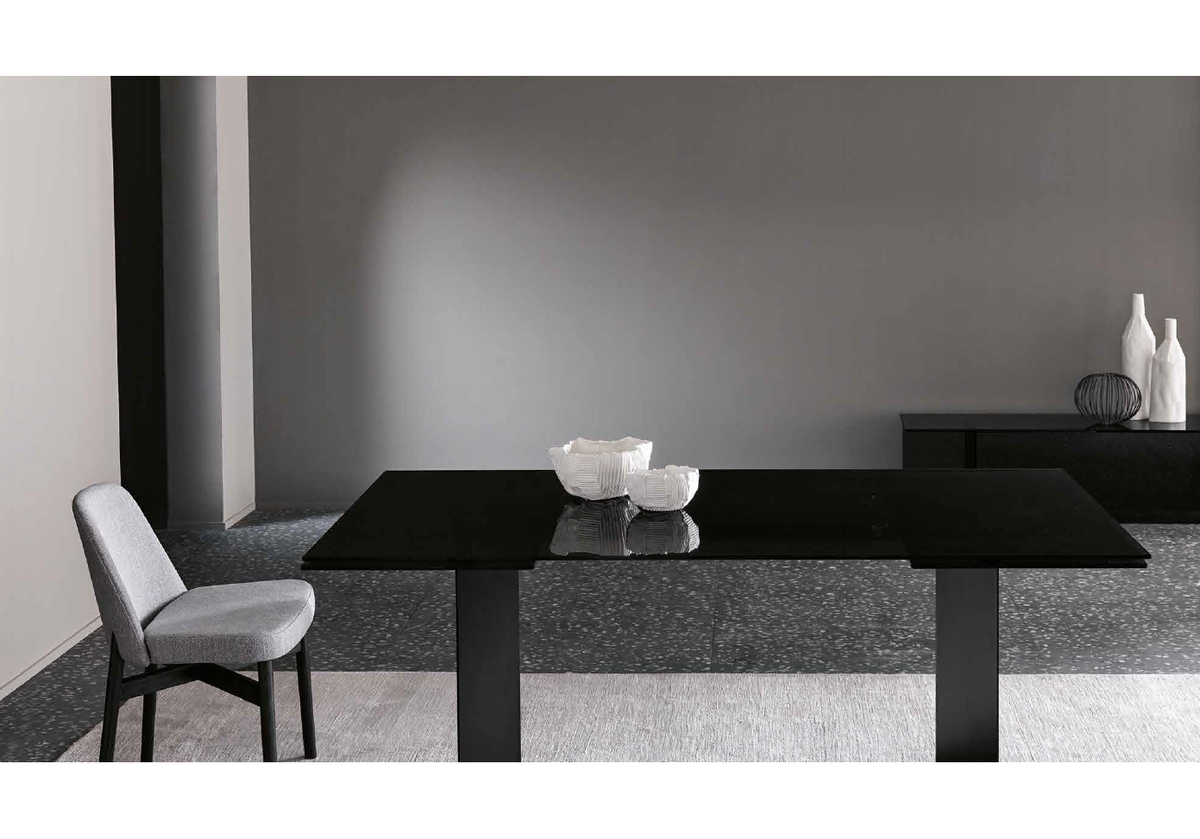 T5E Extending Dining Table