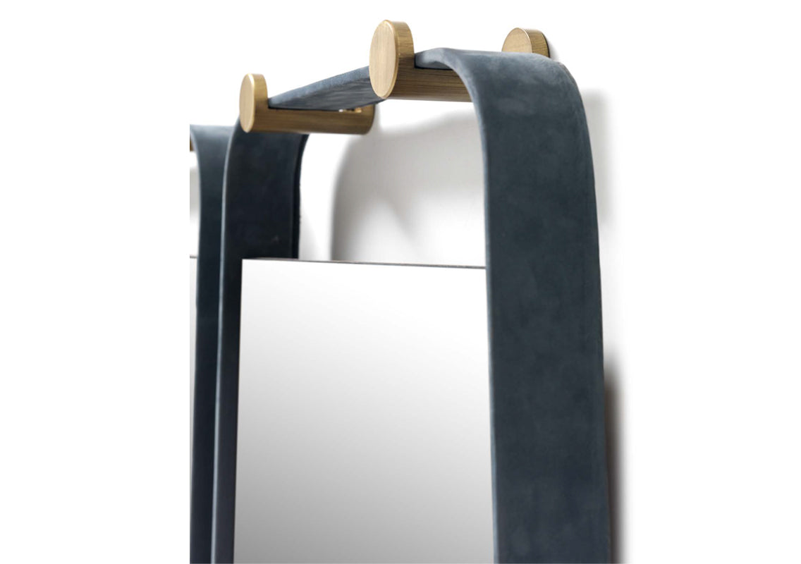 Marie 30 Mirror