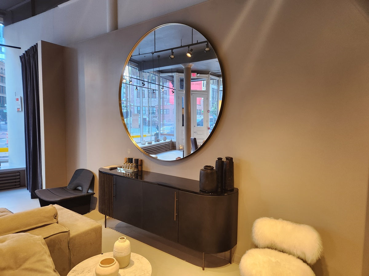 Marlene (Floor Model)