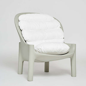 https://cdn.shopify.com/s/files/1/0587/3775/4249/files/Balzac_Armchair_cushions_01.jpg?v=1741152998