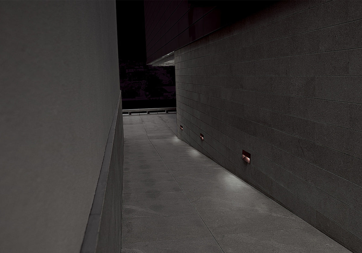 Lap WR Outdoor Wall Lamp