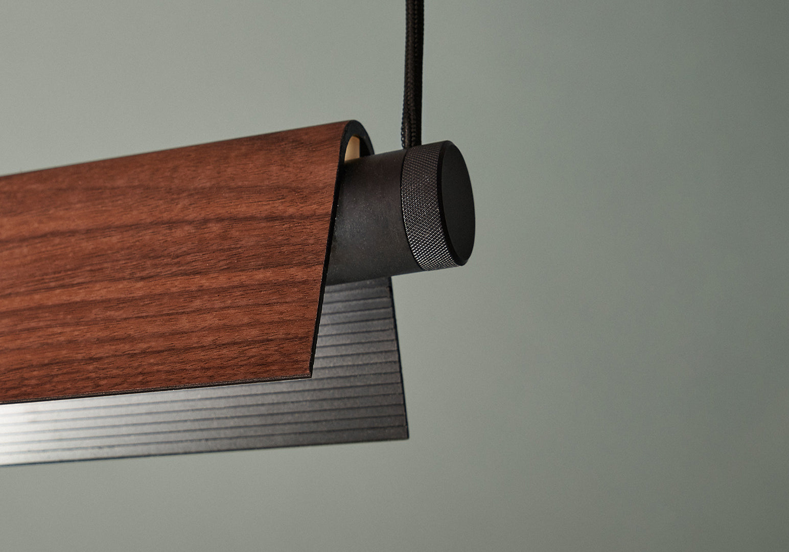 Roof S130 Suspended Lamp