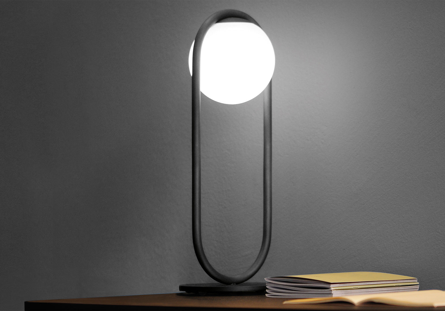 C_Ball T Table Lamp