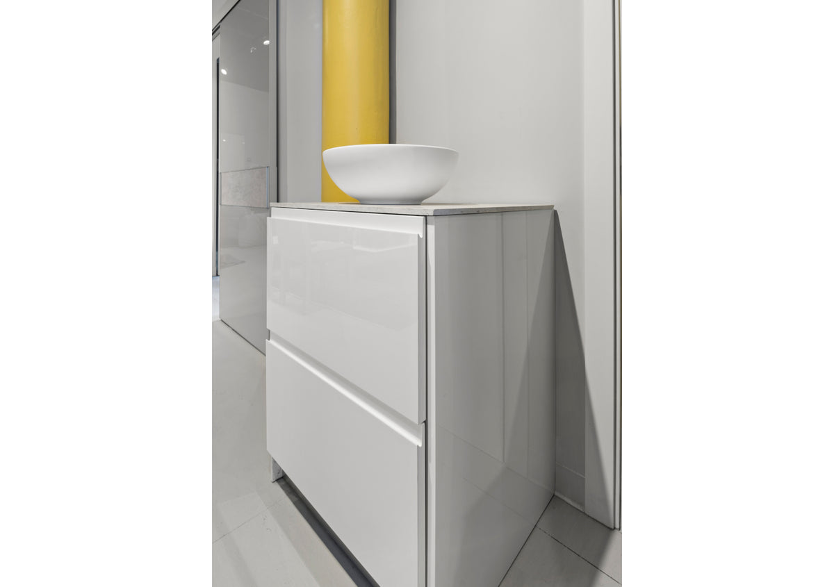 Interni Vanity Display with Tecnoril® Vessel