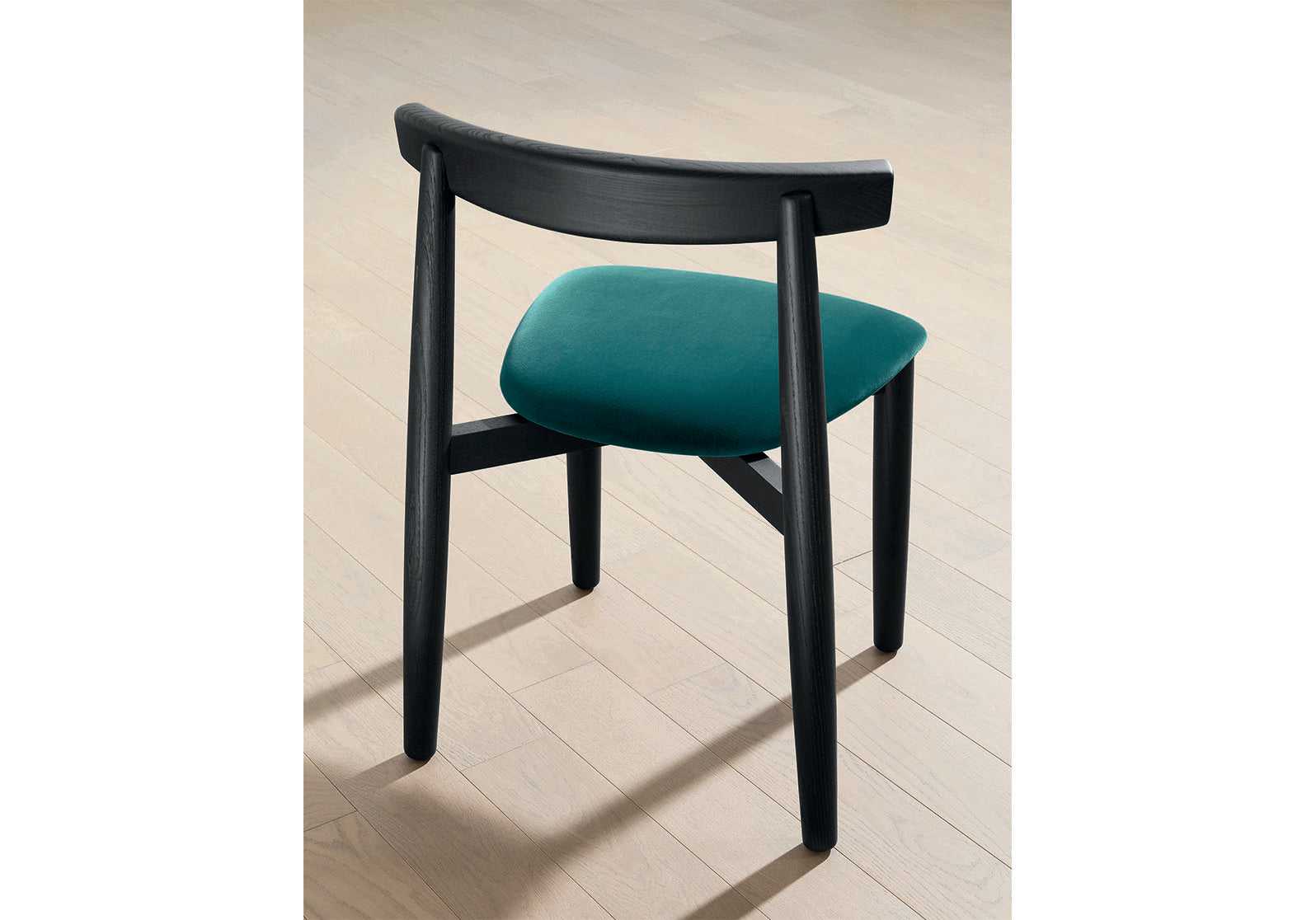 Claretta Chair Bold