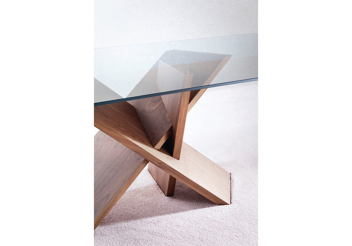Tripode Dining Table - DISCONTINUED