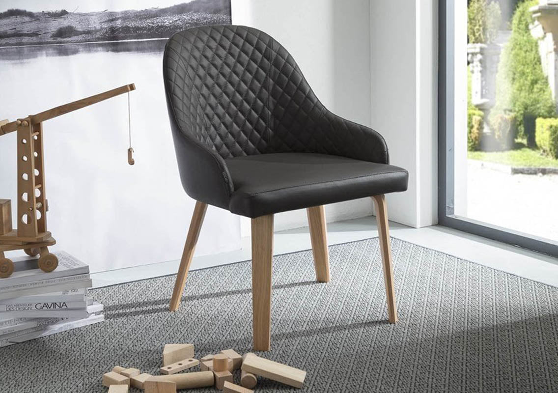 Atena Armchair