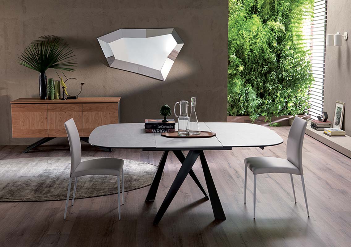 Bombo Extendable Dining Table