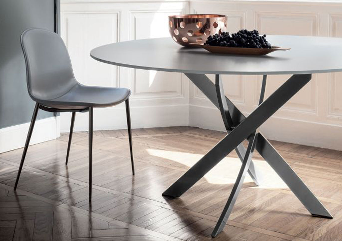 Barone Round Dining Table (Quick Ship)