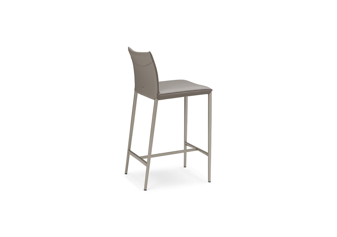 Norma ML Stool