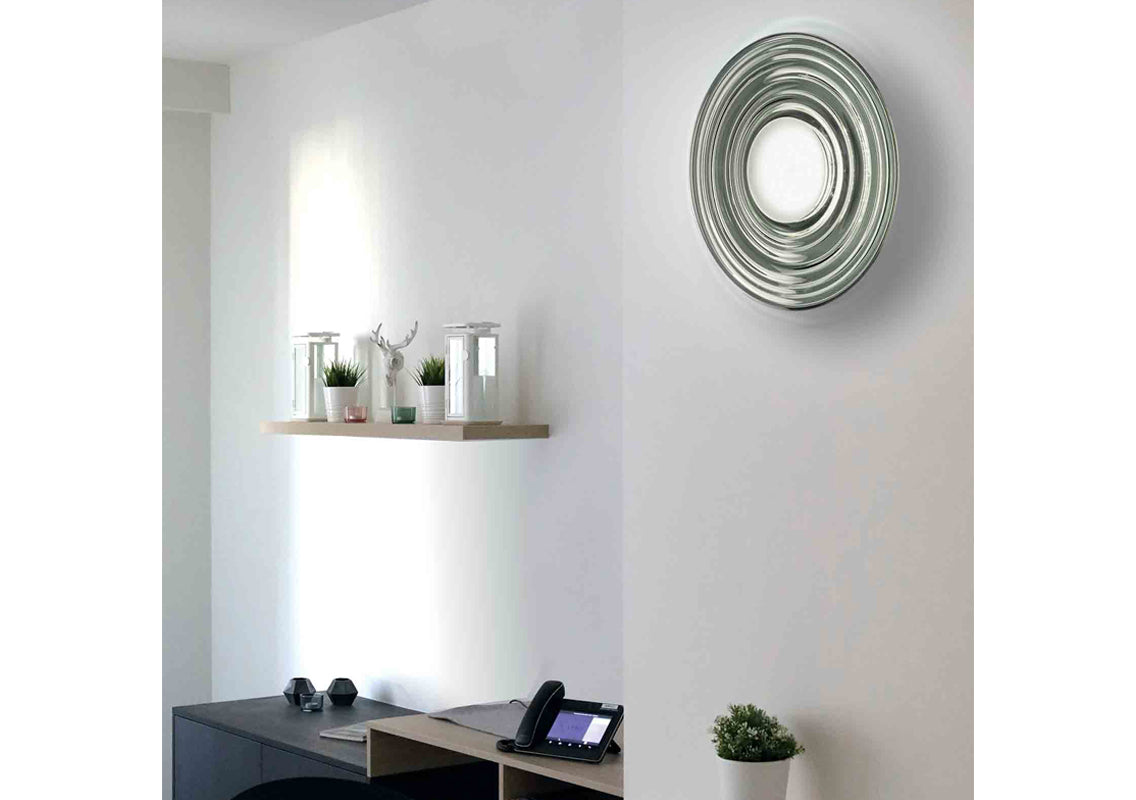 Gravity Wall Lamp