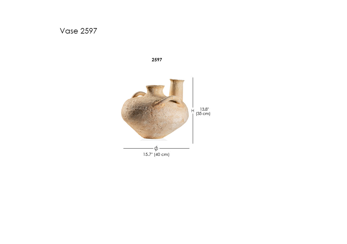 Vase 2597
