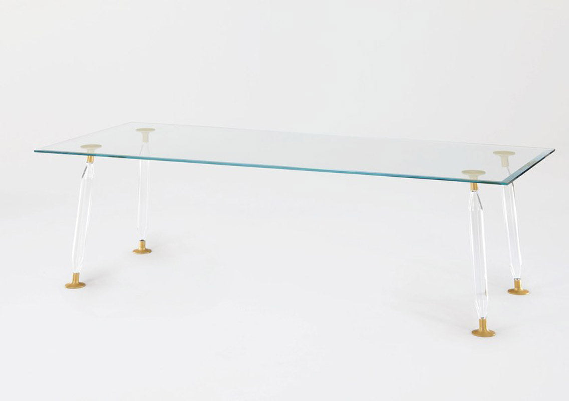 Lady Hio Dining Table