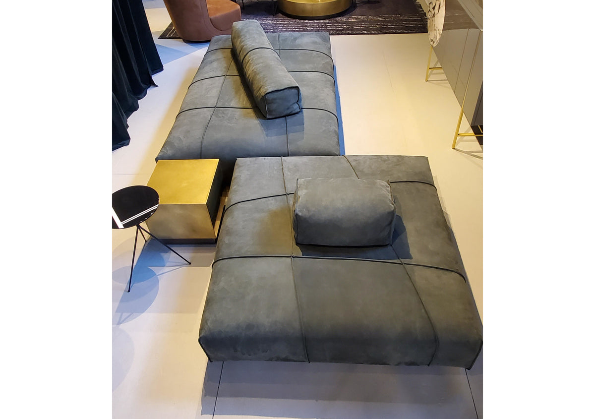 Panama Bold w/ Cushion (Floor Model)