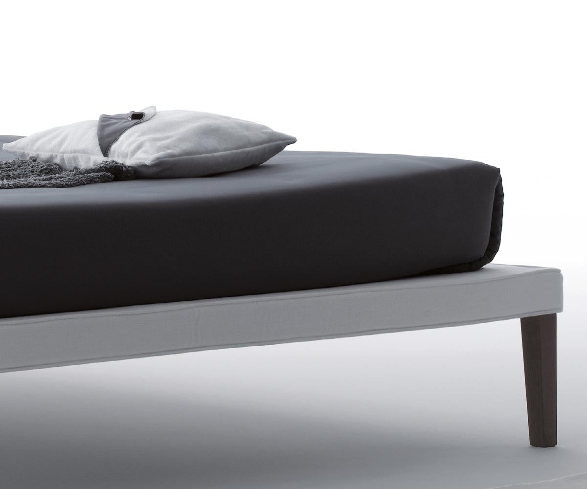 Sommier Ebridi Wood Bed. Removable Cover.