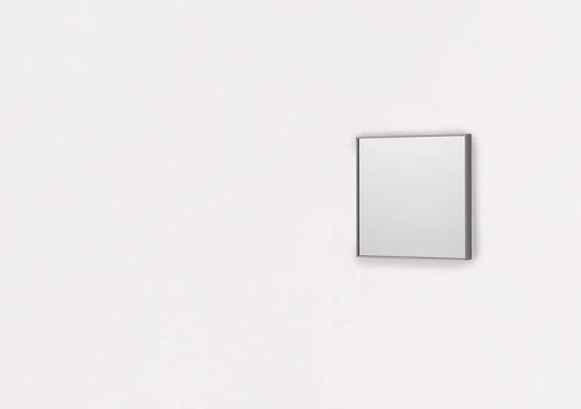 Ute Minimal Mirror (32 x 32 cm)