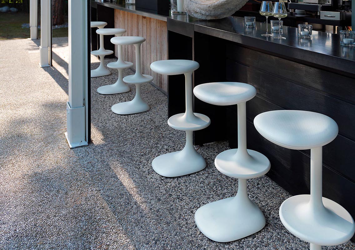 Kant Outdoor Stool