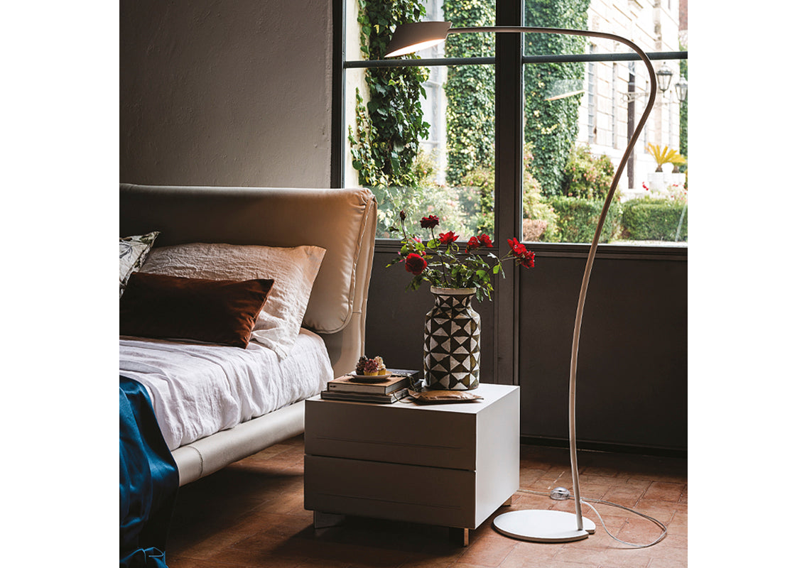 Little Flag Floor Lamp