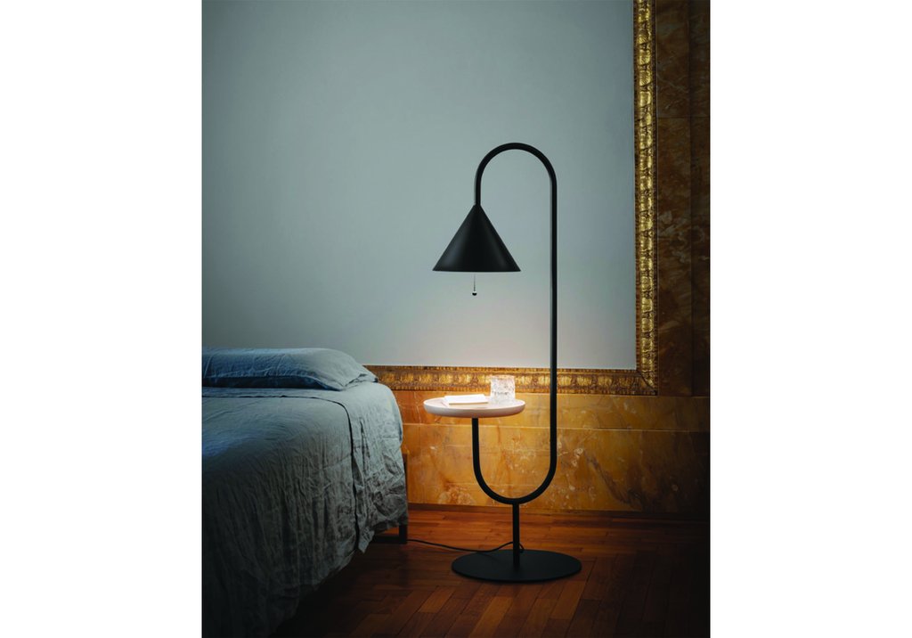 Ozz Floor Lamp With Table