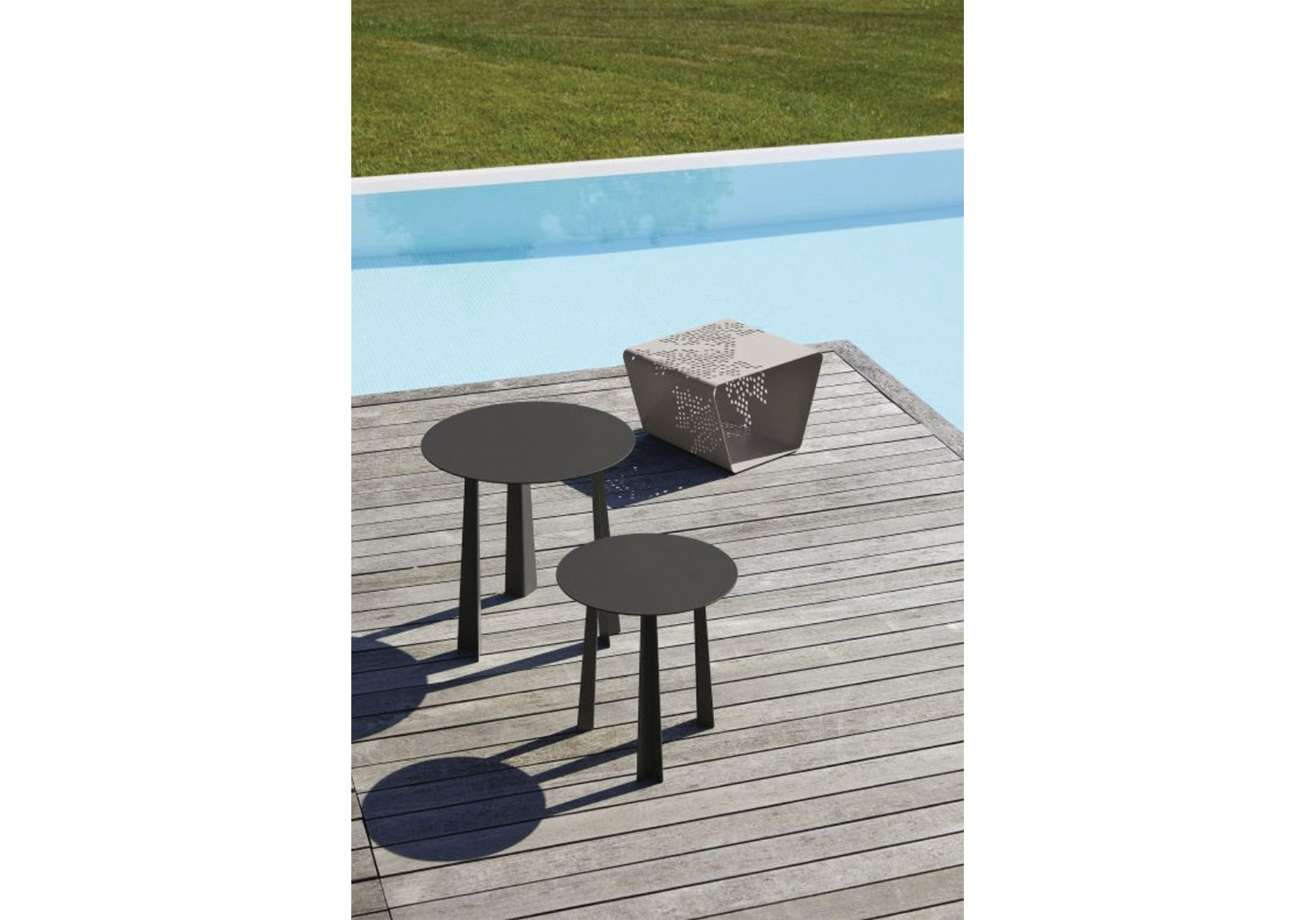 Tao Outdoor Coffee & Side Tables